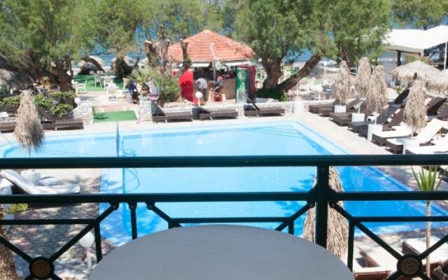 Troulakis Beach Hotel