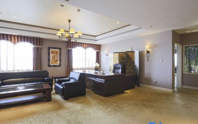 Mudanjiang Golden Dome International Hotel