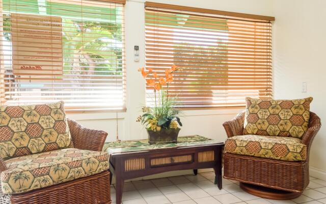 Maui Schooner Resort