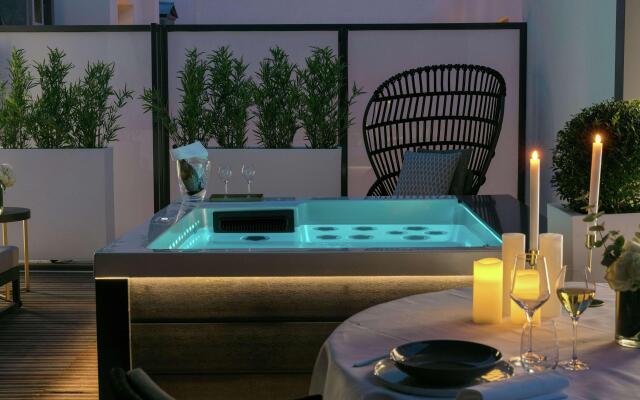 Niepce Paris Hotel, Curio Collection by Hilton