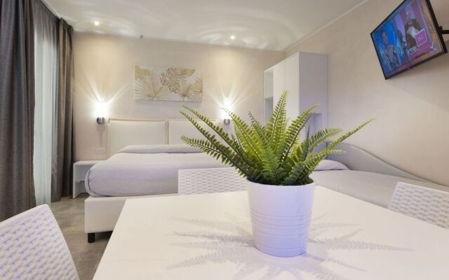 White Suite  Apartments
