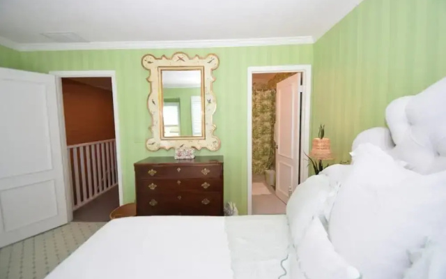 Harbour Island 28d 2 Bedroom Townhouse