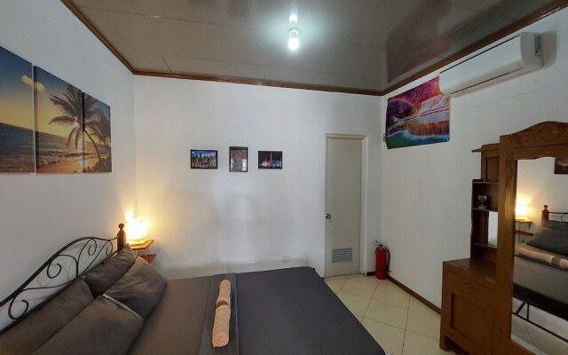 Ohlala Hostel