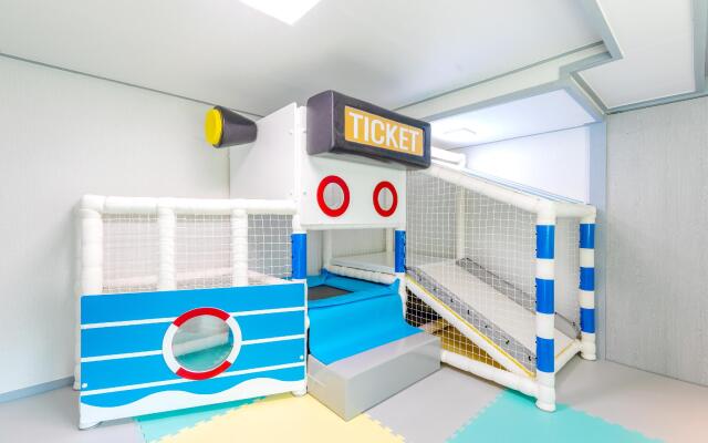 Gapyeong Ghainn Kids Poolvilla