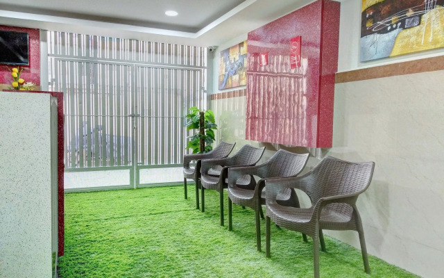Hotel Rathod Suites By OYO Rooms