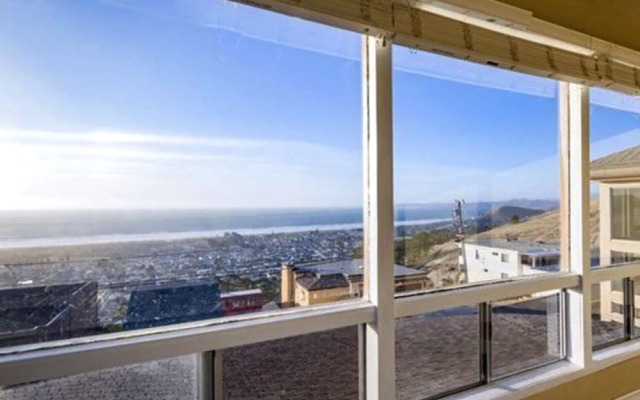 Hilltop Designer - 2 Br Home