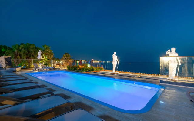 Golden Star Hotel