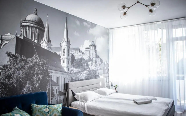LouLou's Central Apartment with cosy balcony