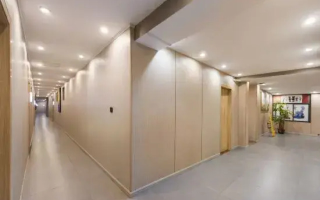 Big Bear Boutique Hotel (Xiangshan Dafeng Store, nan li Road, Huaibei City)