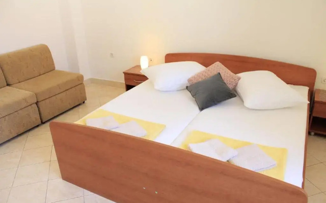 Apartments Zdenka-10m from beach