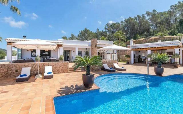 Holiday Home in Stunning Ibizan Landscape