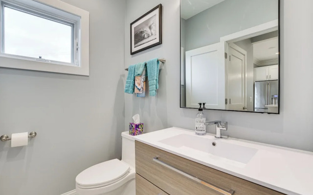 Game Room, Deck & Yard: Chicago Home