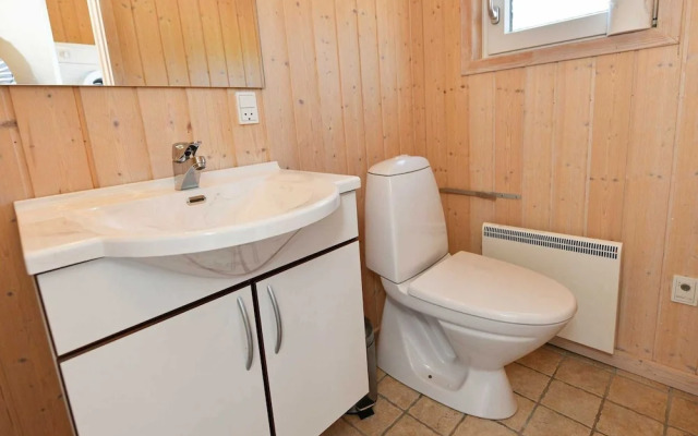 6 Person Holiday Home in Oksbol