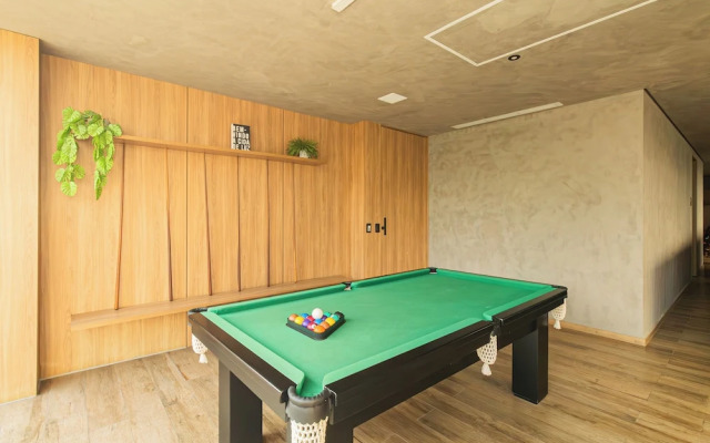 Duplex com piscina e academia