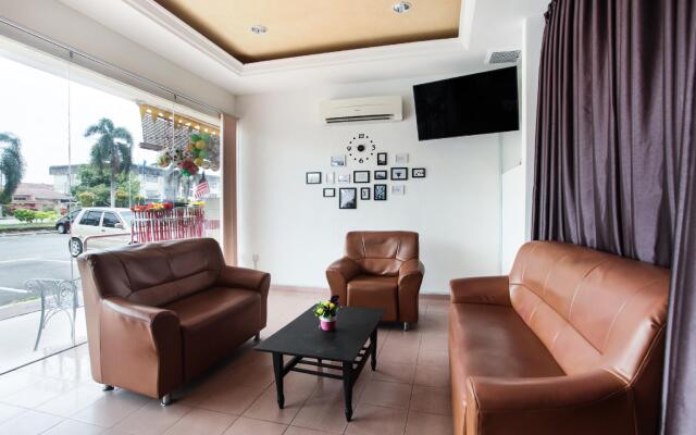 OYO 89341 Hotel Home 88