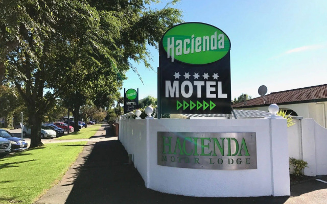 Hacienda Motor Lodge