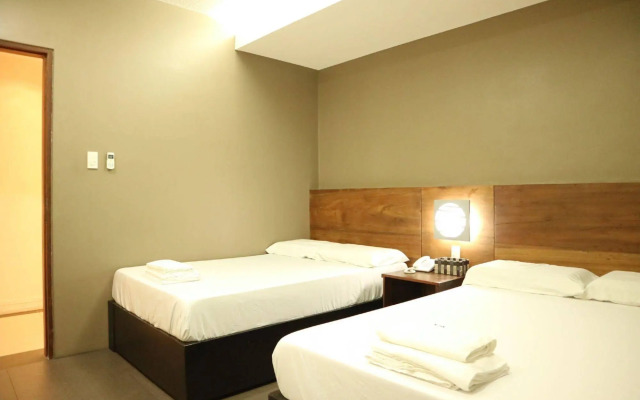 West Gate Hotel