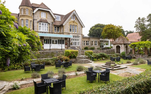 The Broadway Park Hotel
