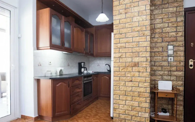 Central 2Bd Apt w Balcony by Monastiraki