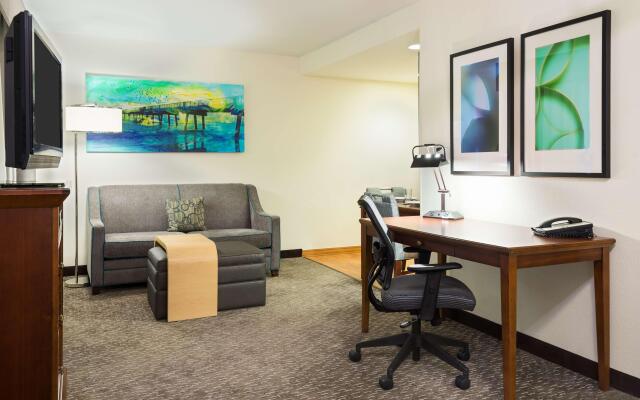 Homewood Suites by Hilton Jacksonville-South/St. Johns Ctr.