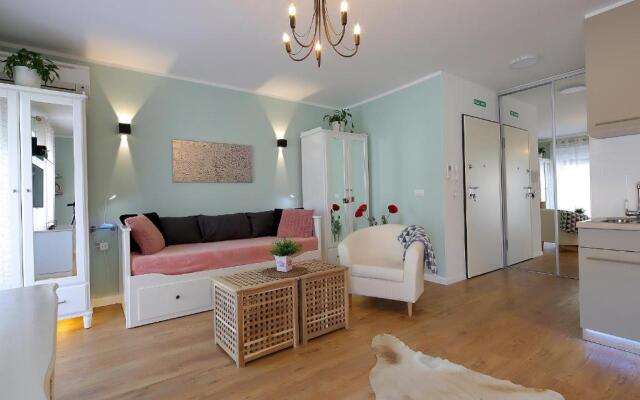 Studio Apartment Ada 2