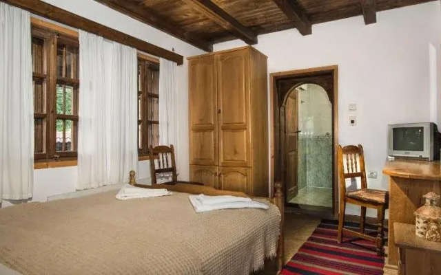 Kostadinovi Kashti Complex