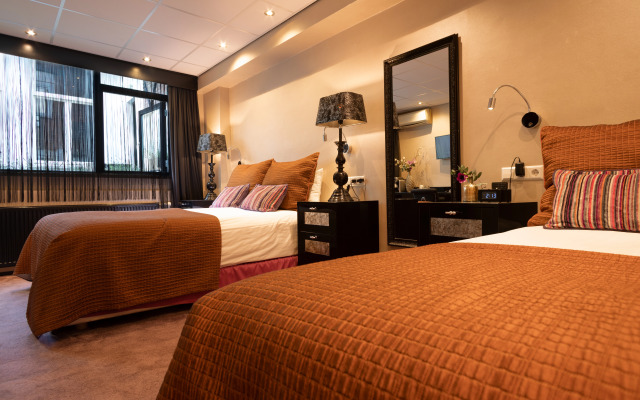 Hotel Sebastian's