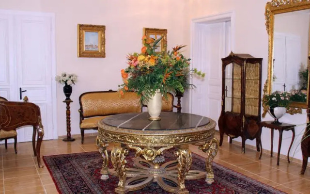 Schwarz Wienerwald Appartements