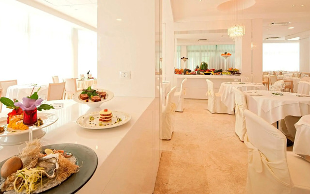 Hotel Excelsior