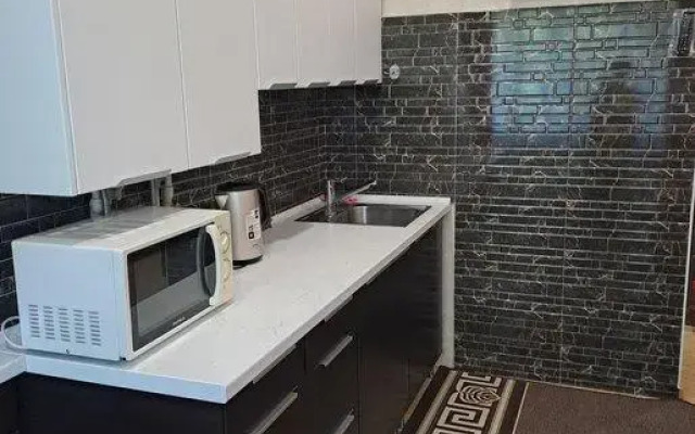 Я к Вам на улице Крылова 17 корпус 4