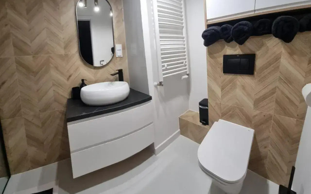 Apartament Plaza Tower Deluxe -Zagnańska (Garaż, Targi)