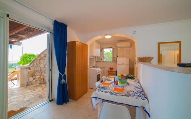 Felloniche Studio Sea View