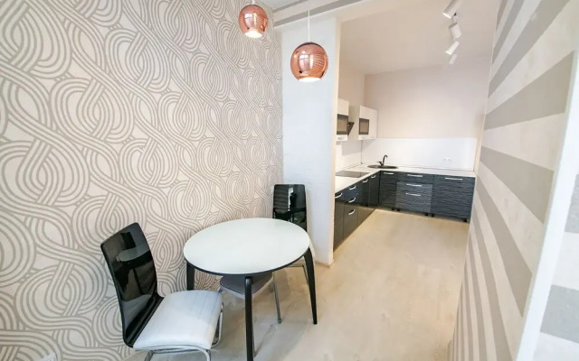 Апартаменты на ул. Комарова, 58-201