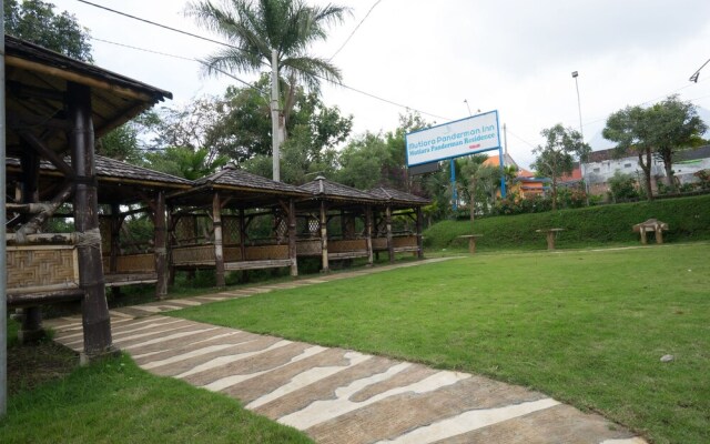 OYO 565 Mutiara Panderman Inn Syariah