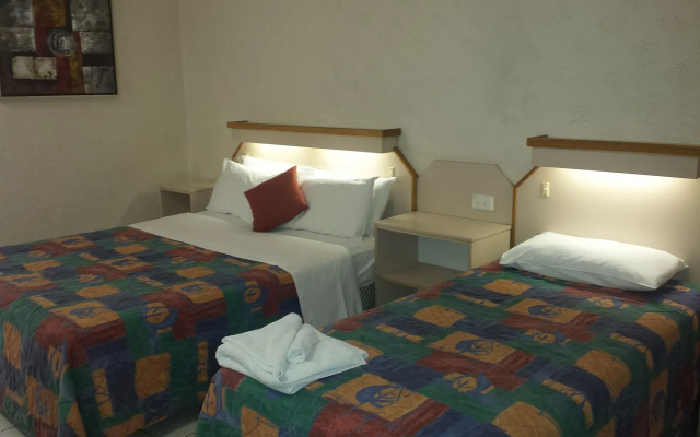 Mid City Motor Inn