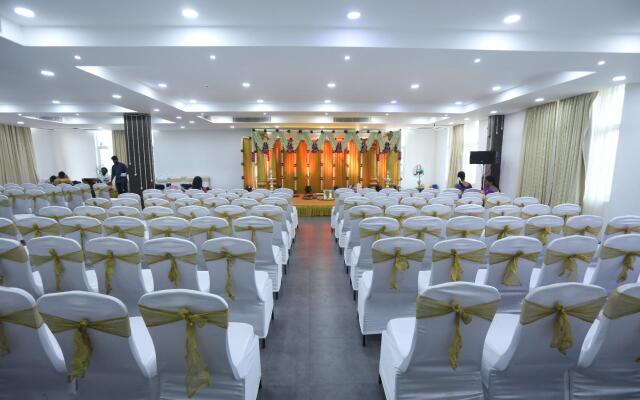 Landmark Pallavaa Beach Resort