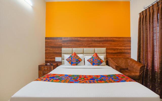 Fabhotel Greenwood Xpress Inn