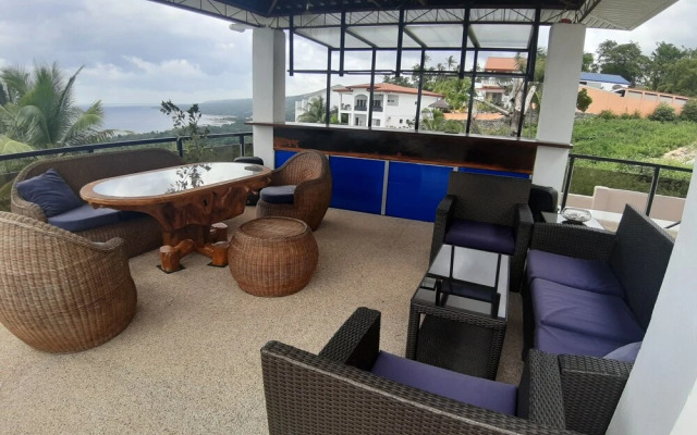 Seaview Mansion