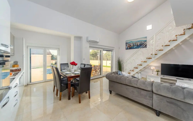 Villa Shaula 2