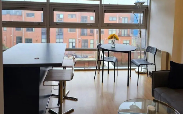 Apartment - Free Parking & Near Hospital