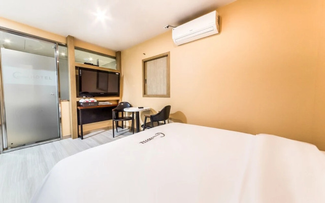 Guri C Hotel