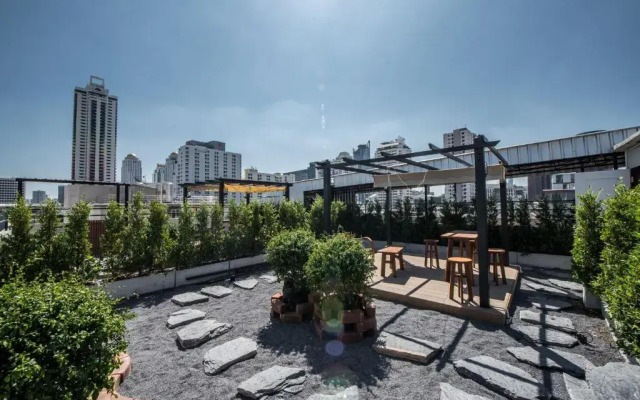 Theme Boutique Hotel