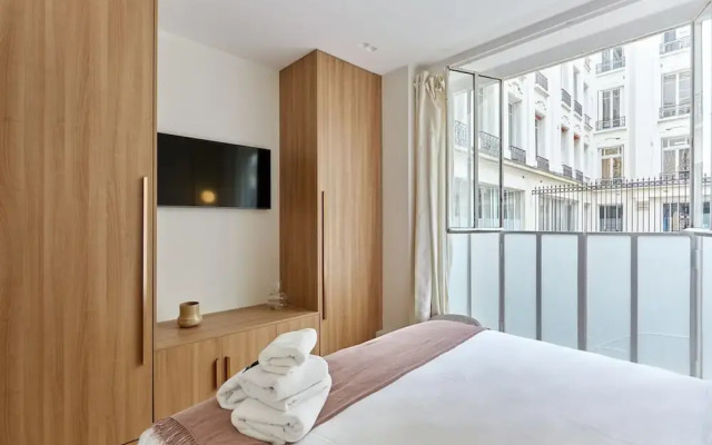 Sublime 3 Bedrooms Apartment Center of Paris