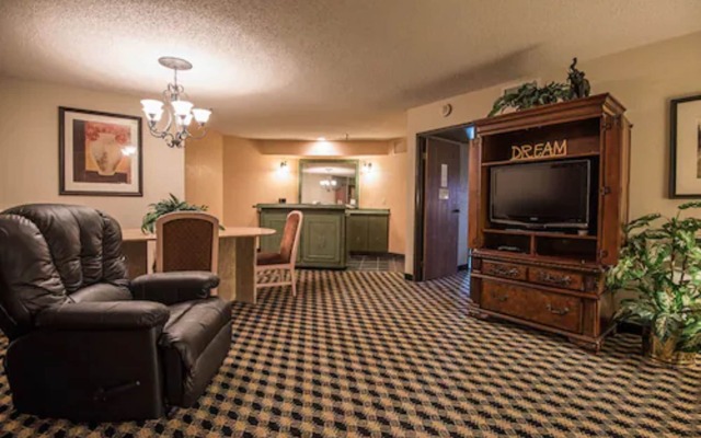 MCM Elegante Suites Abilene