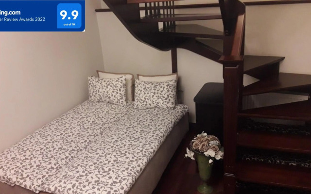 Old Town Gate Residence