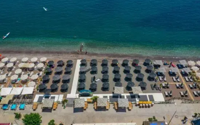 Diplomat Suites