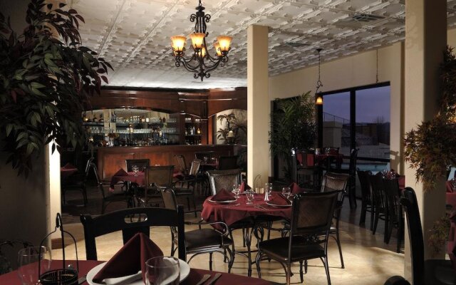 D'Monaco Luxury Resort