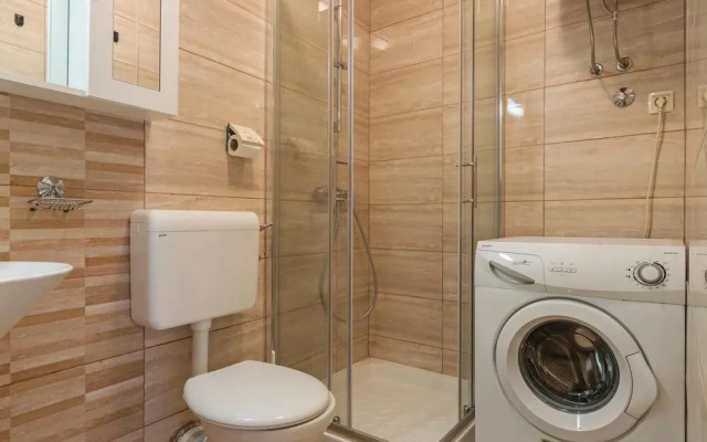 Beautiful Home in Bale With Wifi and 1 Bedrooms