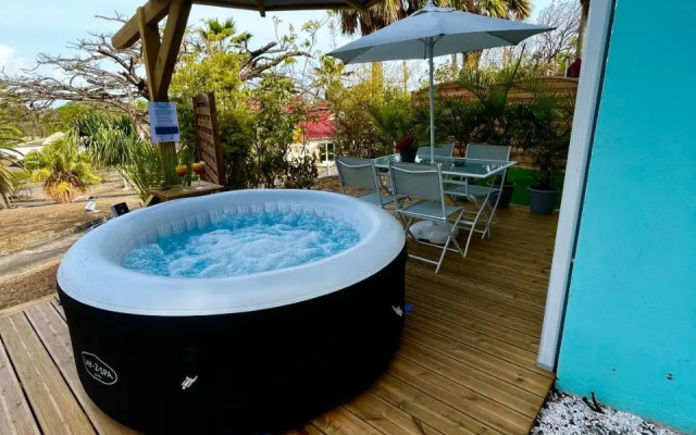 NOUVEAU studio chaleureux avec jacuzzi privé & piscine