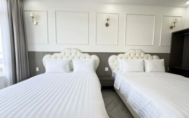 Paris Hotel
